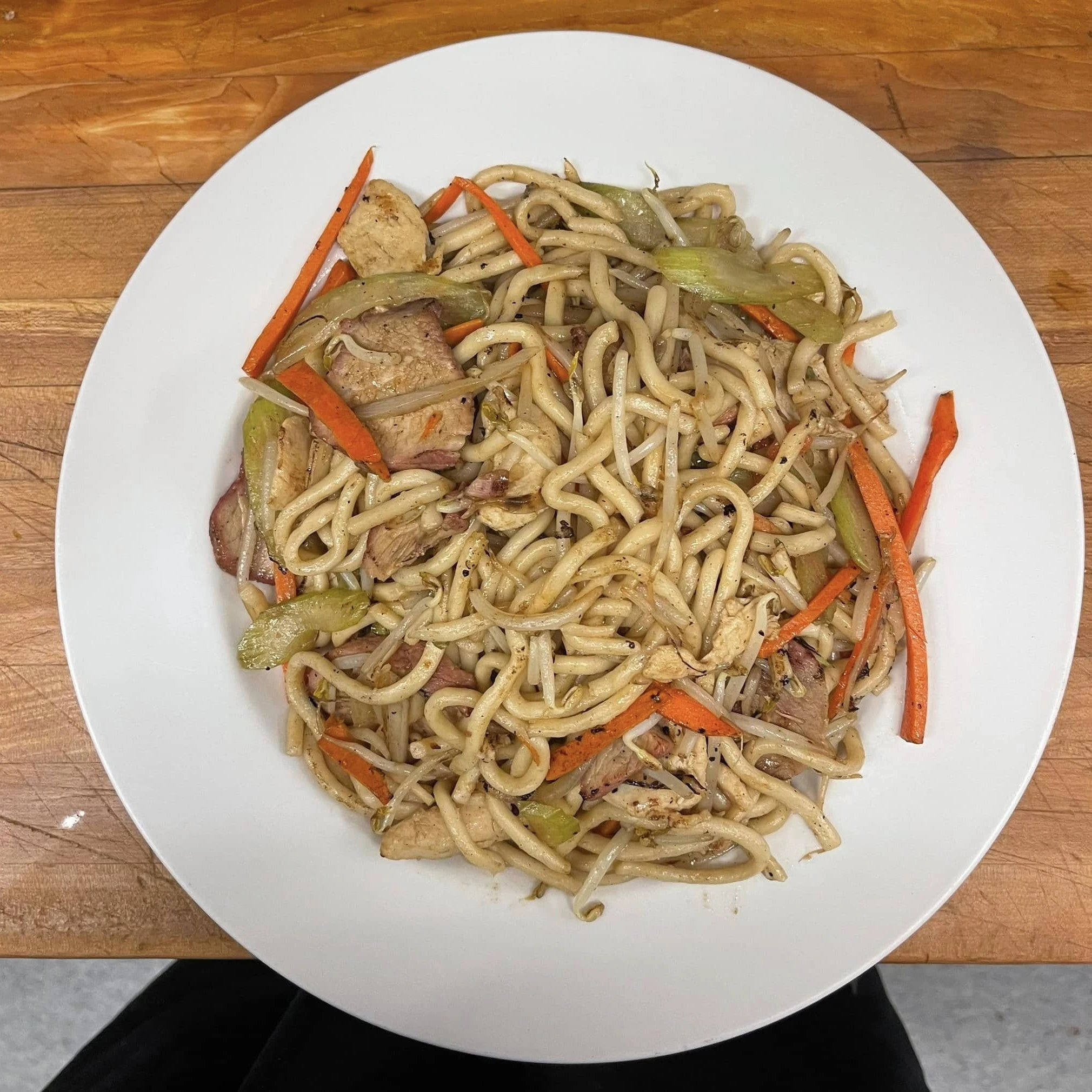 Delicious Shanghai Noodle in Regina, AB